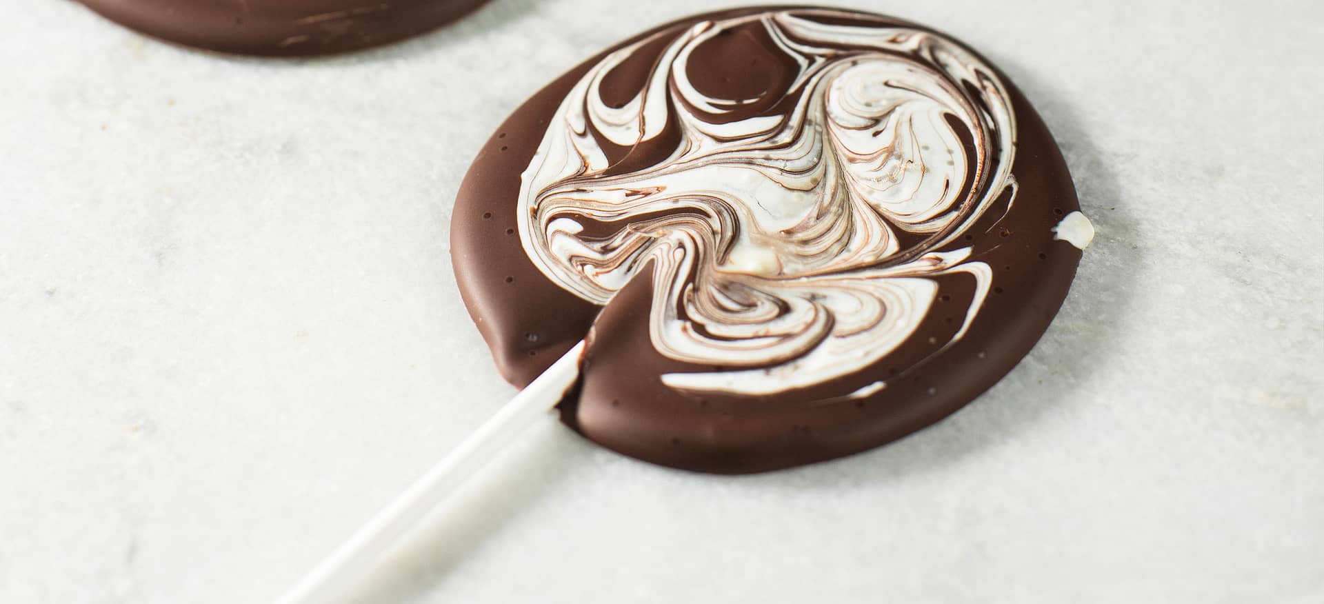 Marbled Chocolate Lollipops